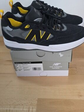 New Balance Black and Yellow Men’s Casual Sneakers US 8 M
